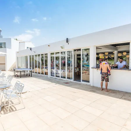 Vibra Blanc Palace شقة فندقية ثيوداديلا
